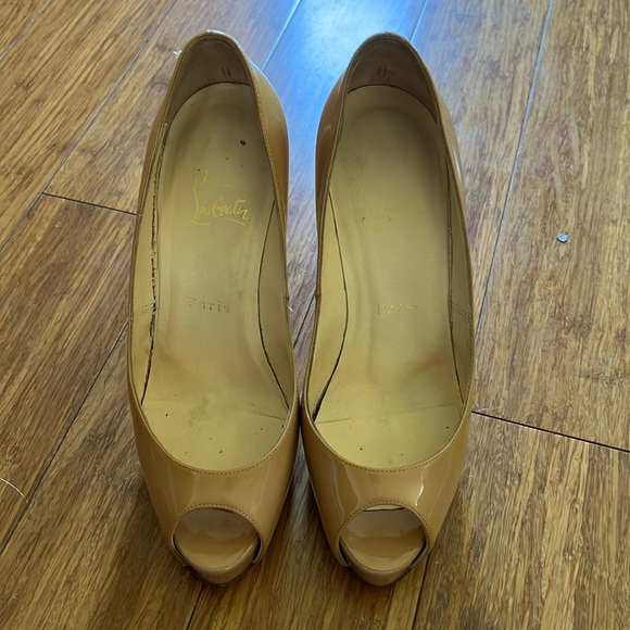 CHRISTIAN LOUBOUTIN NEW VERY PRIVÈ - Picture 1 of 8